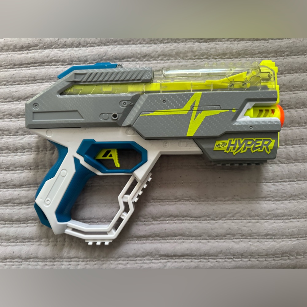 Nerf Hyper Rush-40 - Gray, Blue, Yellow